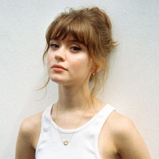 Maisie Peters in Portland